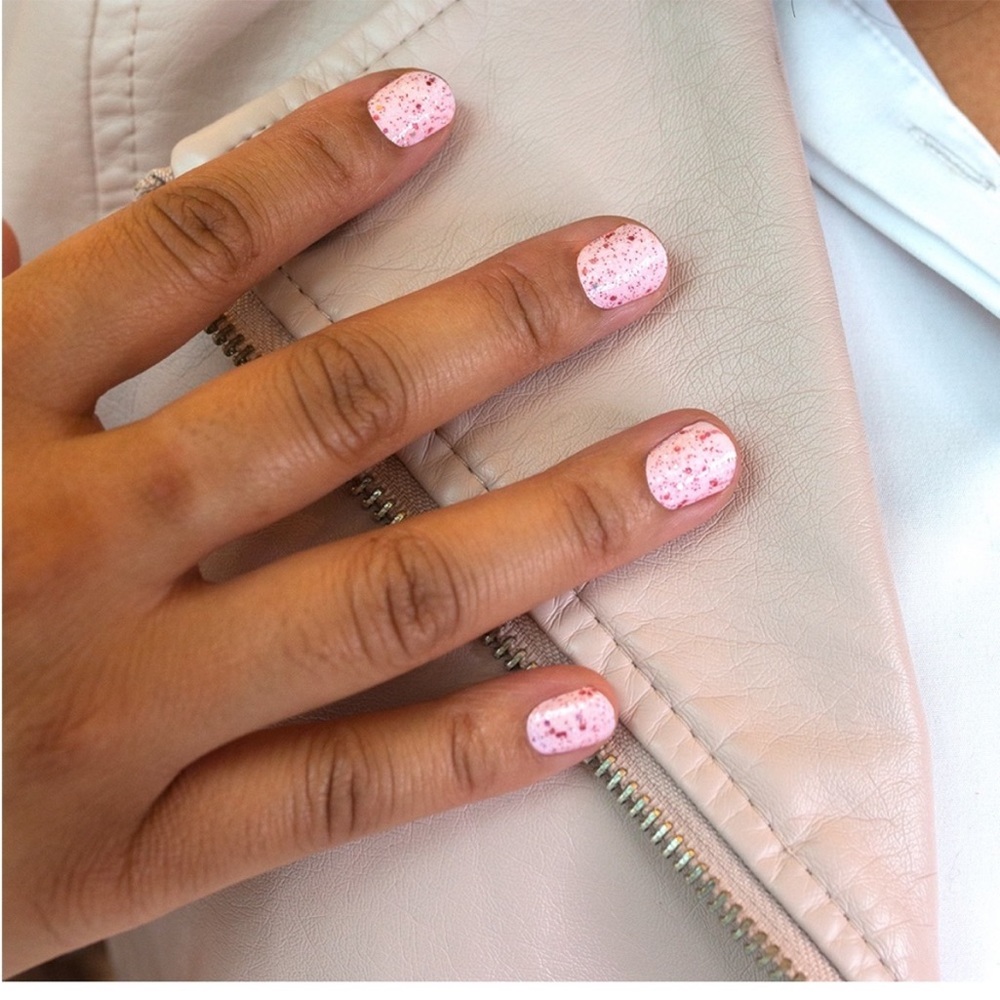 *Retired* Color Street: Pink Warrior | Breast Cancer Awareness Pastel Glitter - Picture 7 of 15